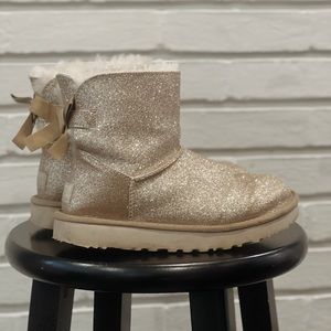 UGG Mini Bow Bailey Sparkle Size 6
